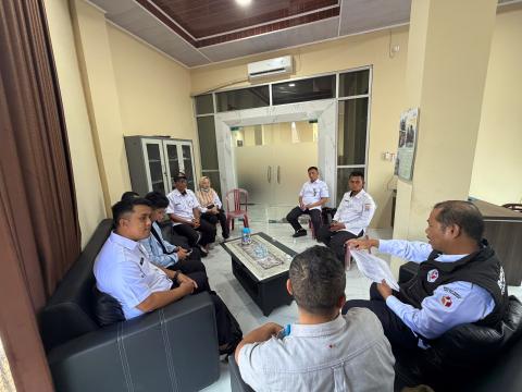 Pengawas pemilu Bawaslu Kota Palembang melakukan uji petik data pemilih di Kota Palembang, Rabu (16/9/2026).