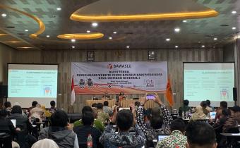 Staf Humas Bawaslu Palembang, hadir dalam Rapat Teknis Pengelolaan Website Utama Bawaslu Kabupaten/Kota Hasil Unifikasi Regional 2