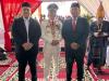 Ketua Bawaslu Kota Palembang Khairil Anwar Simatupang berfoto bersama Wali Kota Palembang Ratu Dewa usai mengikuti Upacara Pengibaran Bendera Merah Putih dalam rangka HUT ke-81 Kemerdekaan Republik Indonesia di Jakabaring Sport City, Senin (17/8/2026). Foto: Humas Bawaslu Kota Palembang.